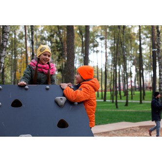 CROOC lekehus i stål 0310