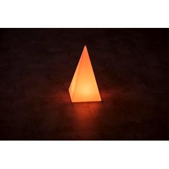Sensorisk lysende pyramide