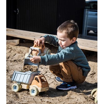 Lastebil og traktor Bioplast