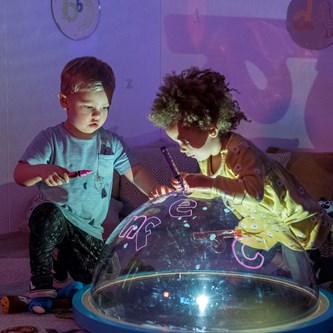 Barnas projektor, Hemisphere