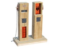 Bensin- og ladestasjon