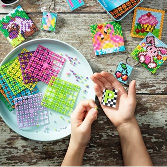 Pixel nøkkelring plate 10 stk