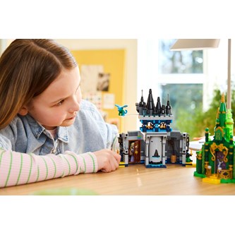 LEGO® Wicked Emerald City og Kiamo Ko-slottet 75689