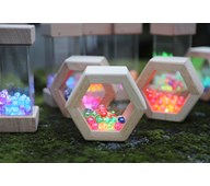 Lysende sekskanter med perler 6 stk