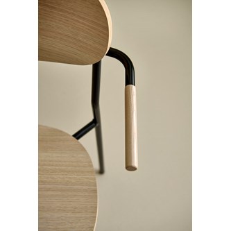 Stol Collab FSC 4-ben armlene sh 45 cm svart