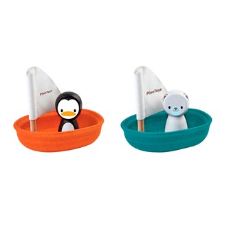 Seilbåter m/isbjørn og pingvin