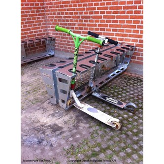 ScooterPark stativ for sparkesykkel