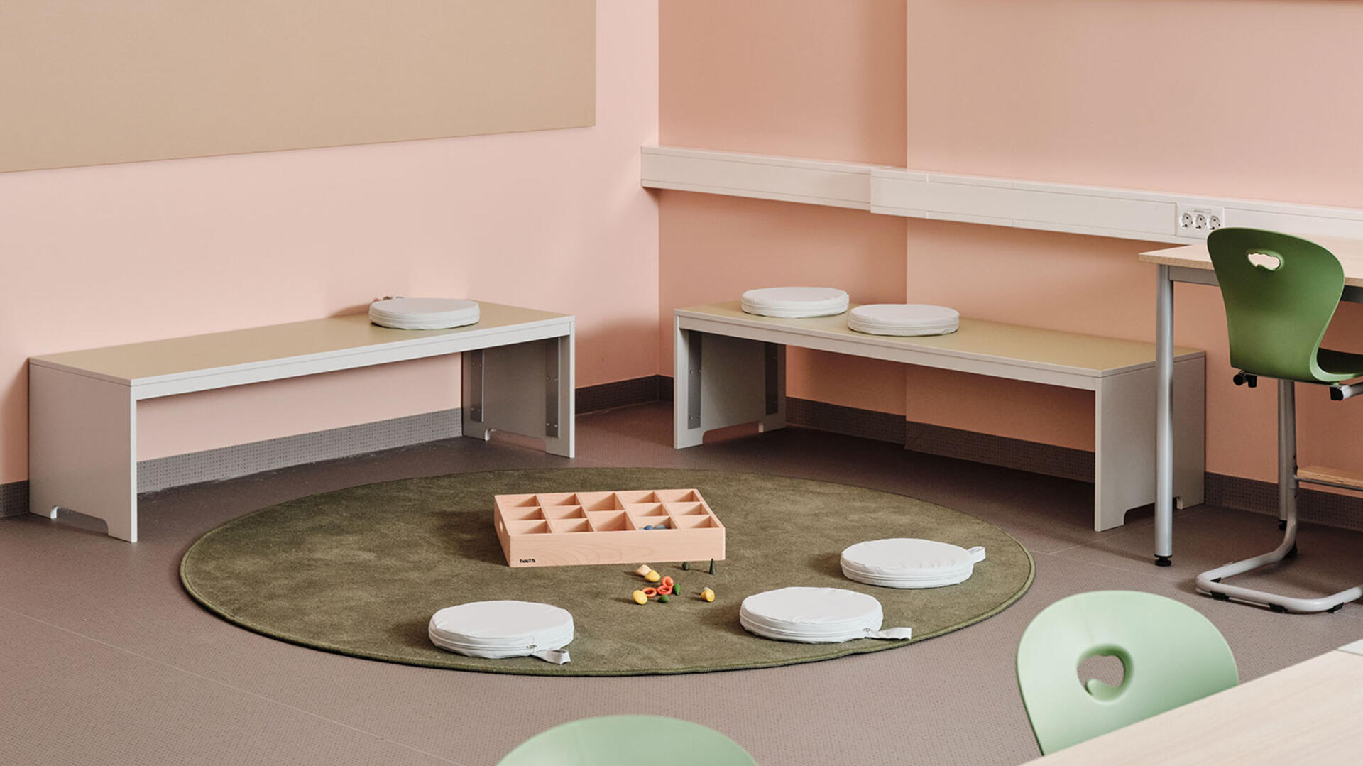 Sittebenker med & uten bord