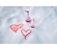 Mal hjerter i snøen