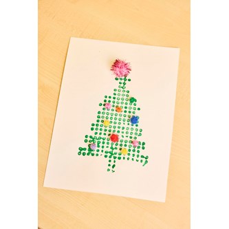 Lag juletre med LEGO®-klosser.