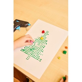Lag juletre med LEGO®-klosser.