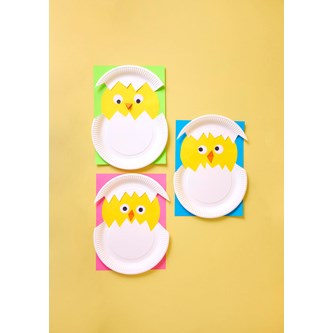 Påskekylling av papptallerken