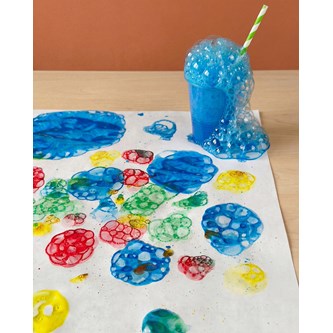 Mal påskeegg med bobler