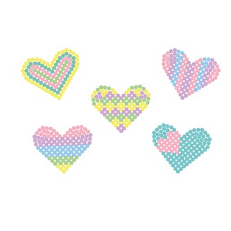 Lag små hjerter av rørperler i pastell