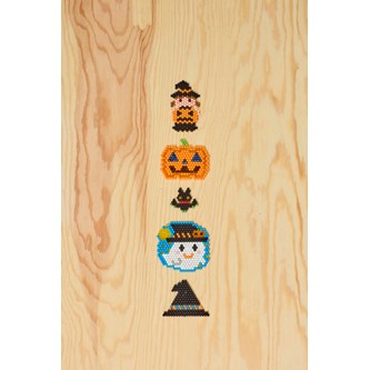 Lag Halloweenfigurer med Aquabeads