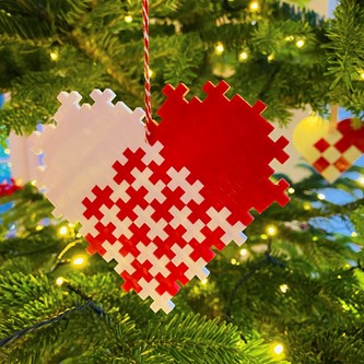 Lag julepynt med PLUS-PLUS